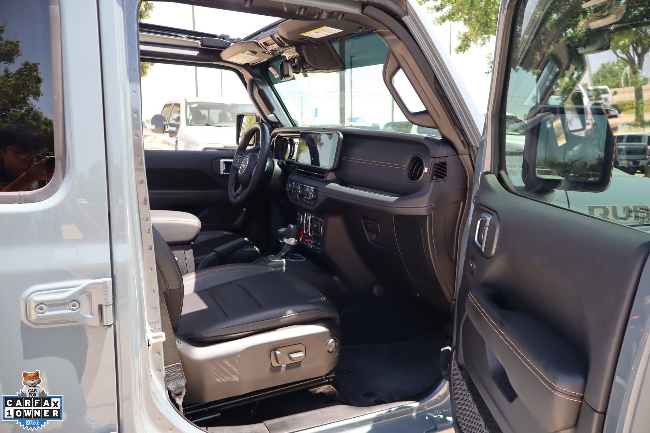 Used 2025 Jeep Wrangler Unlimited Rubicon 392 AWD/4WD image 27