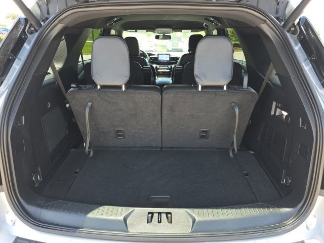 Certified 2023 Ford Explorer ST-Line w/ Class IV Trailer Tow Package AWD/4WD image 17