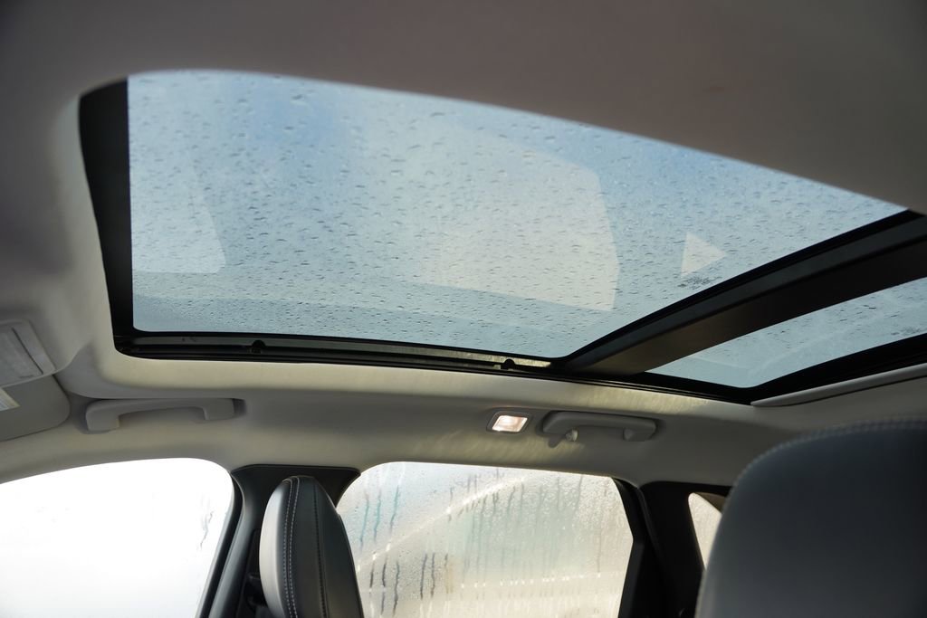 Certified 2023 Ford Escape Platinum image 3