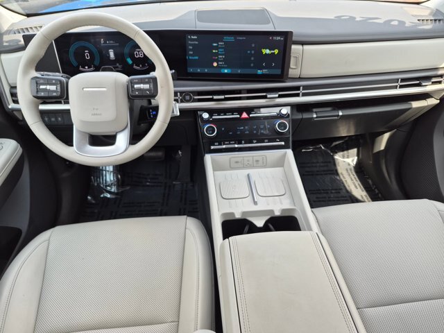 Used 2026 Hyundai Santa Fe SEL FWD image 24