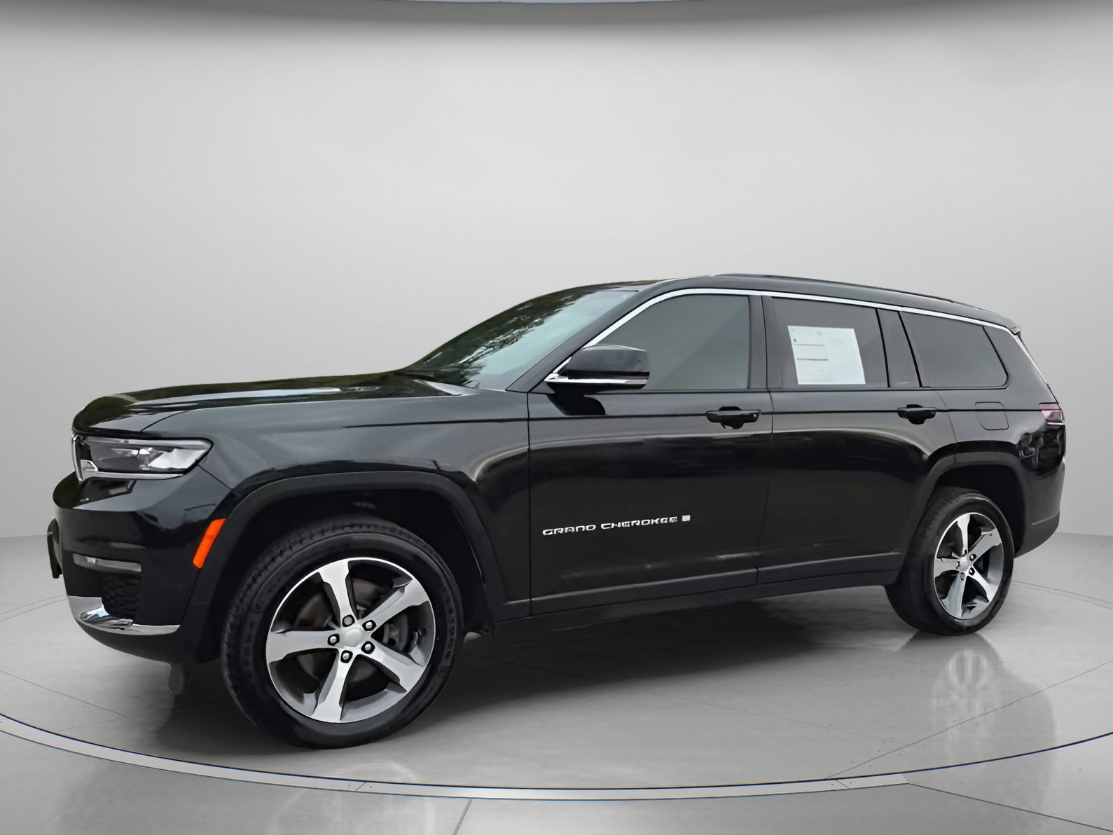 Used 2024 Jeep Grand Cherokee L Limited image 6