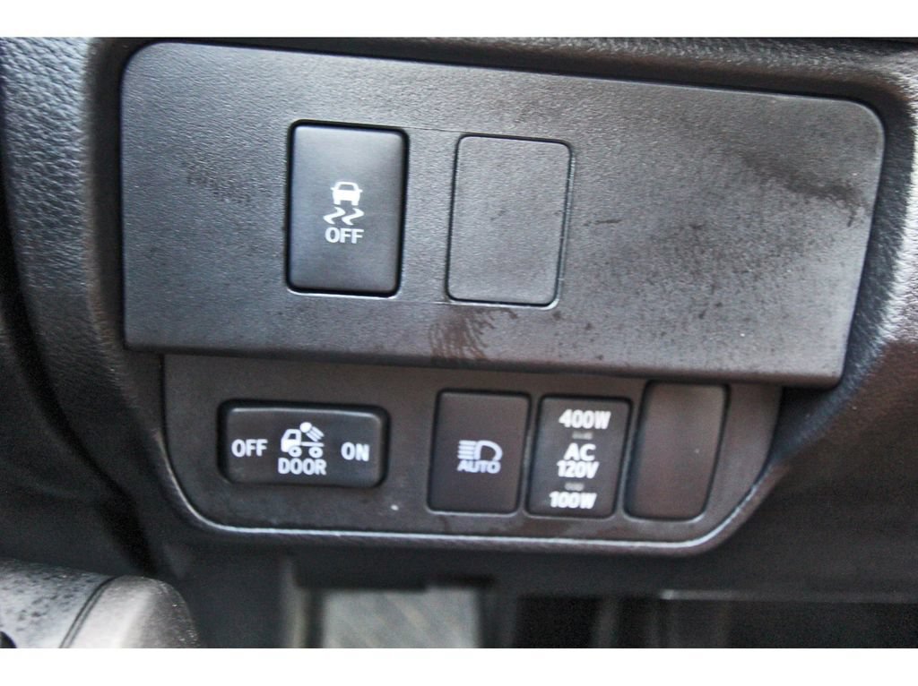 Used 2023 Toyota Tacoma TRD Off-Road w/ Technology Package AWD/4WD image 22