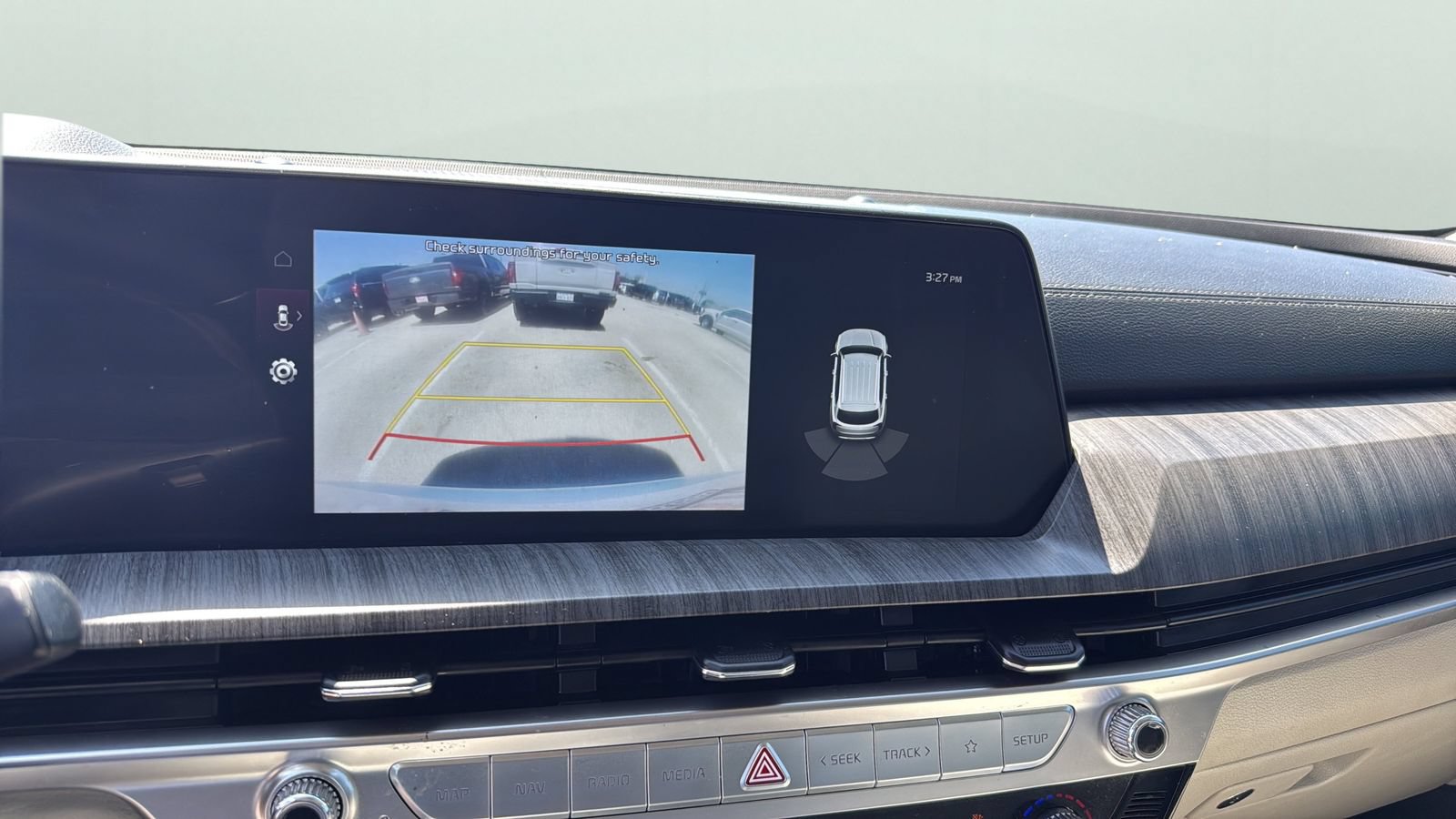 Used 2024 Kia Telluride EX w/ EX Captain's Chair Package FWD image 18