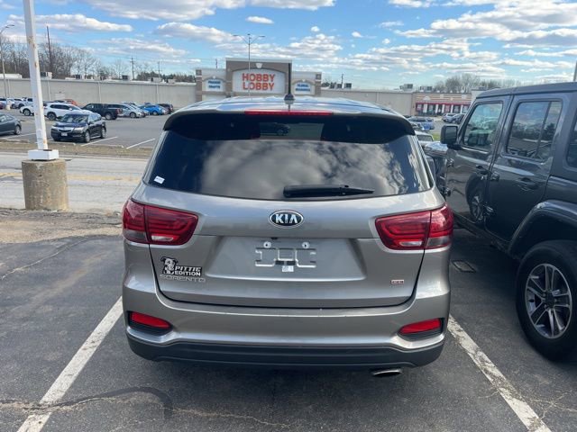 Used 2019 Kia Sorento AWD image 2