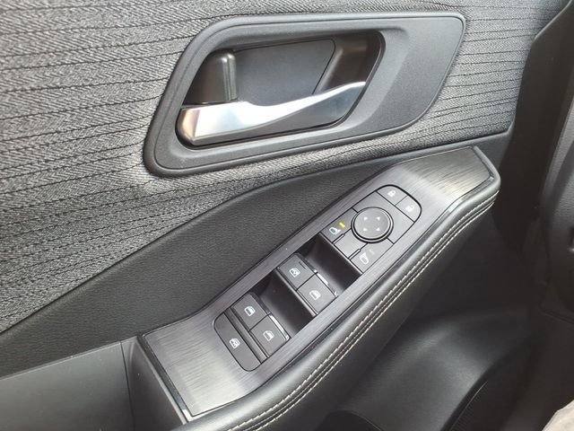 Used 2023 Nissan Rogue SV image 20