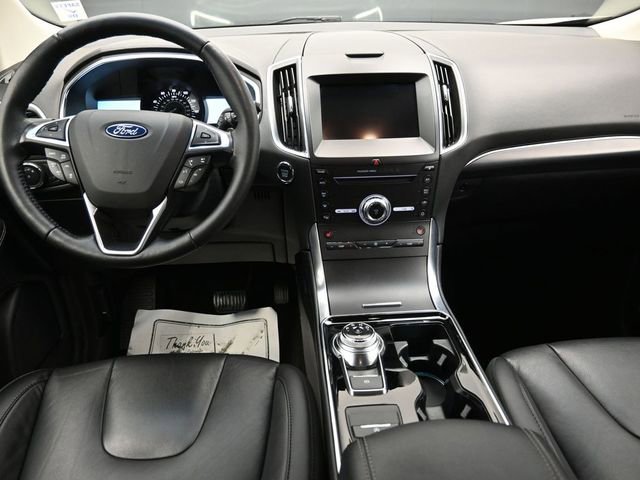 Certified 2019 Ford Edge Titanium w/ Cold Weather Package AWD/4WD image 24