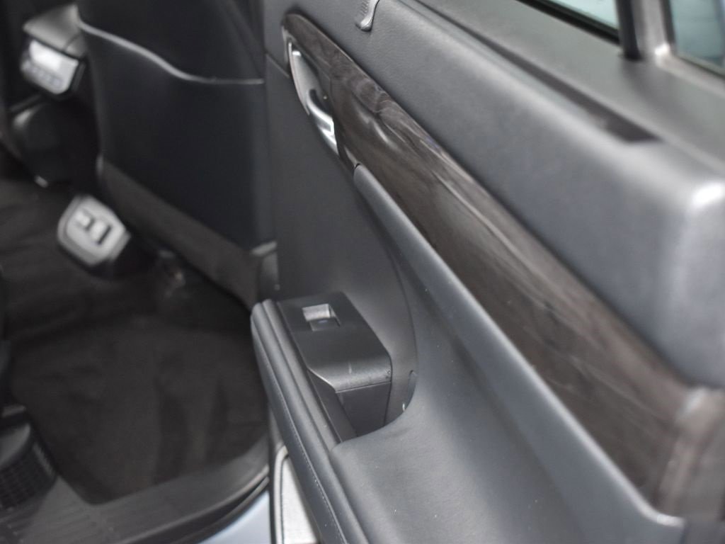 Used 2021 Toyota Highlander Limited image 15