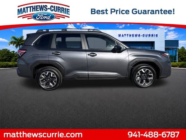 Used 2025 Subaru Forester AWD/4WD image 6
