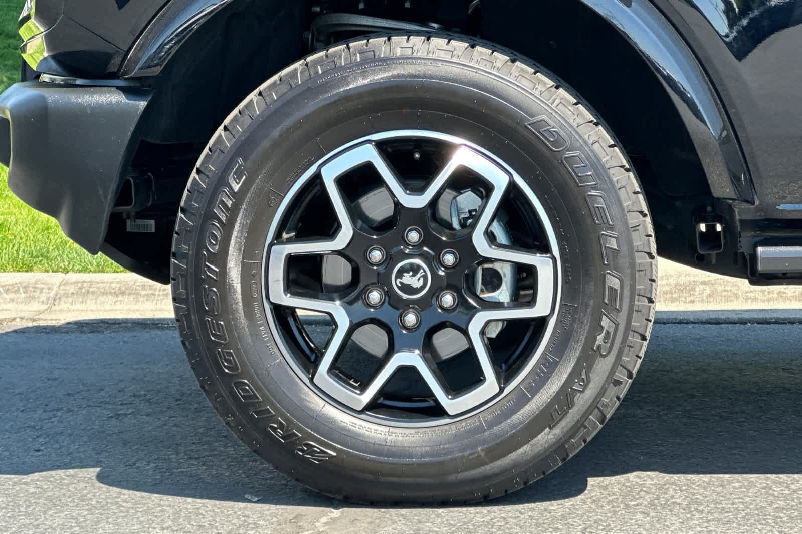 Certified 2024 Ford Bronco Outer Banks AWD/4WD image 27