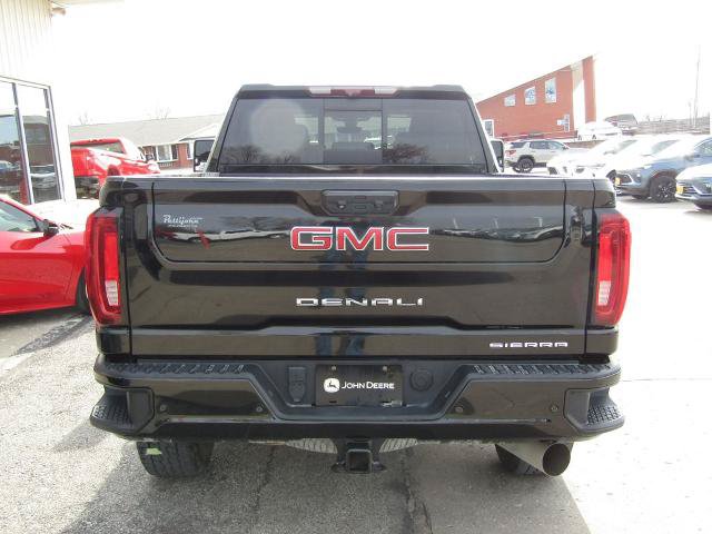 Used 2023 GMC Sierra 2500 Denali w/ Denali Black Diamond Edition AWD/4WD image 4
