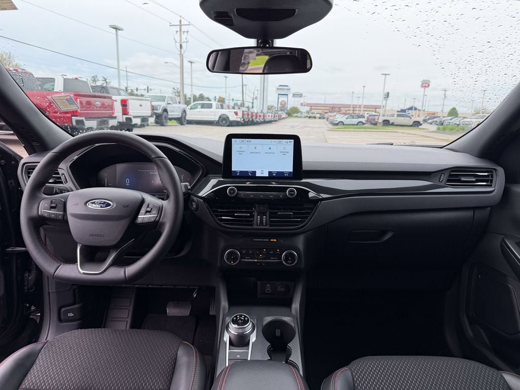 Certified 2025 Ford Escape ST-Line AWD/4WD image 28