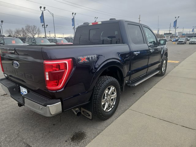 Certified 2021 Ford F150 XLT w/ Equipment Group 302A High image 3