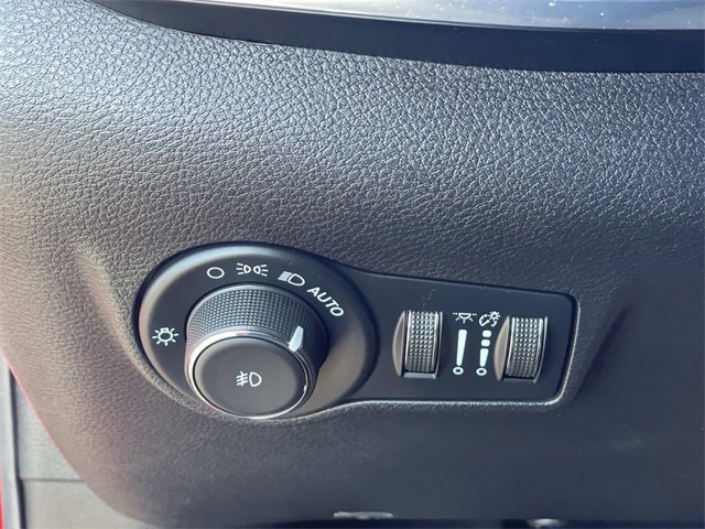 Used 2022 Jeep Compass Limited image 20