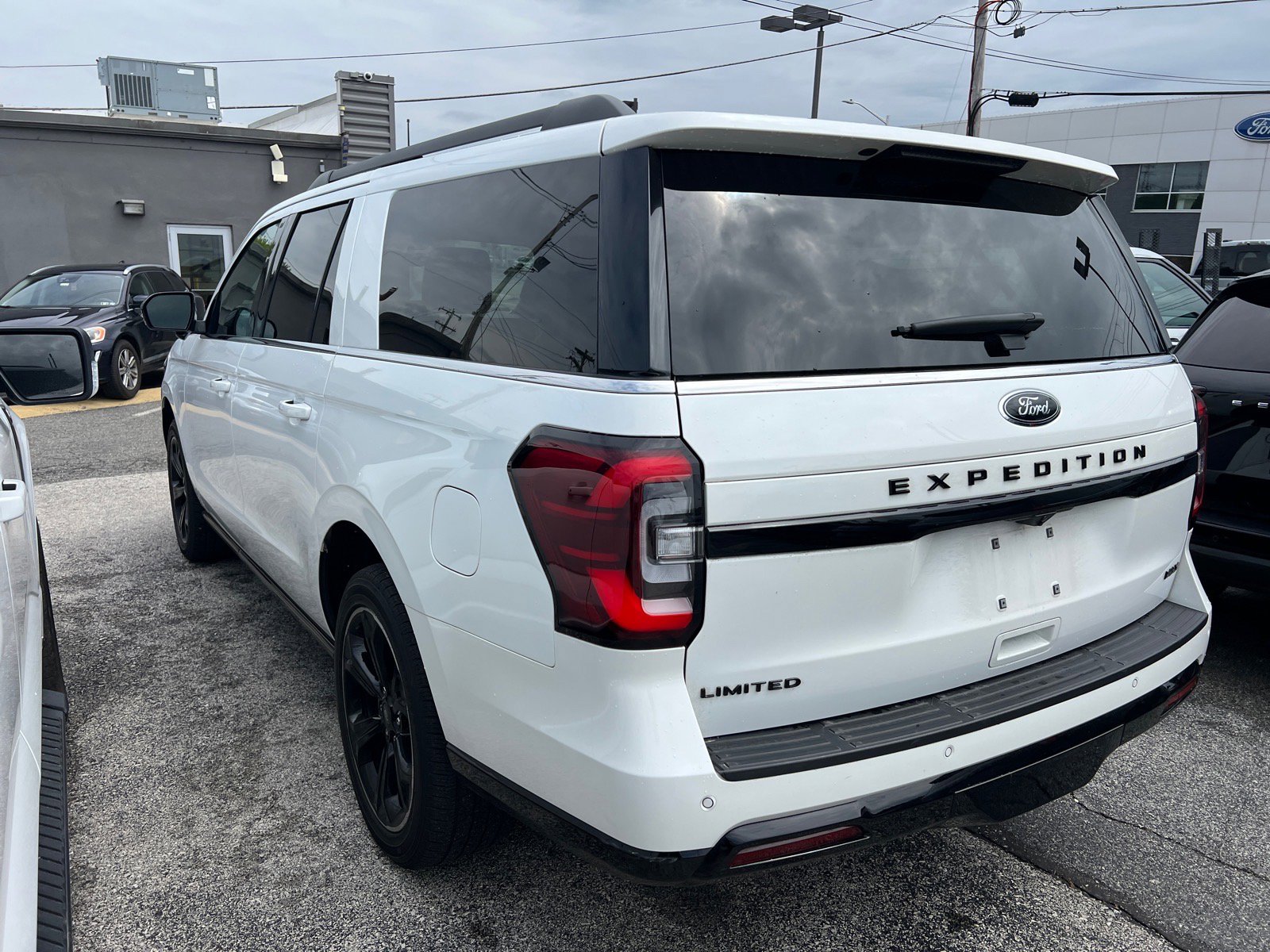 Certified 2023 Ford Expedition Max Limited AWD/4WD image 8