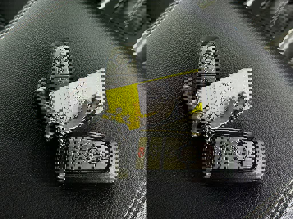 Certified 2019 Ford F150 Raptor w/ Equipment Group 802A Luxury image 24