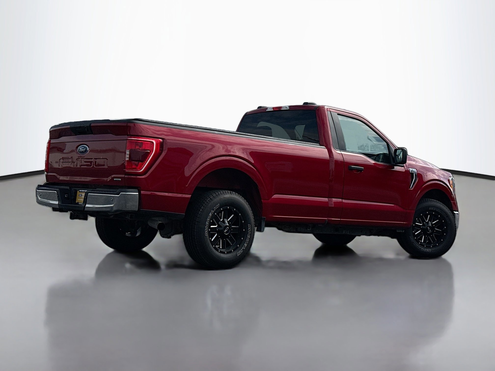 Certified 2022 Ford F150 XLT RWD image 3