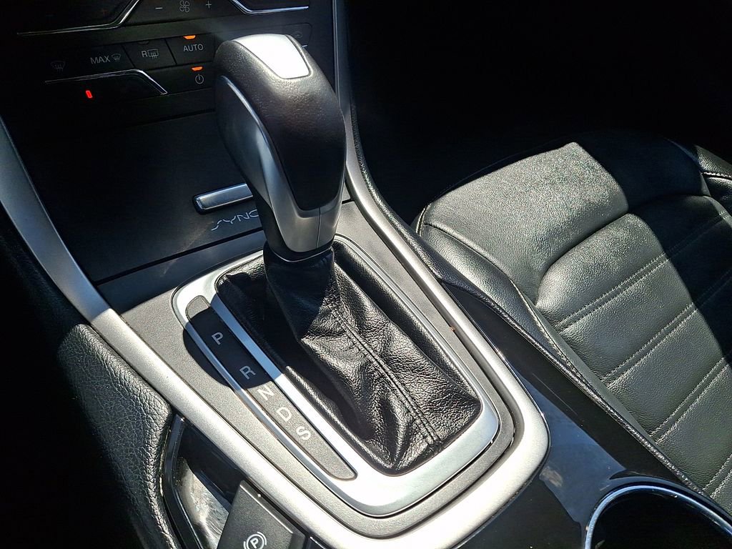 Certified 2017 Ford Edge SEL w/ Equipment Group 201A image 16