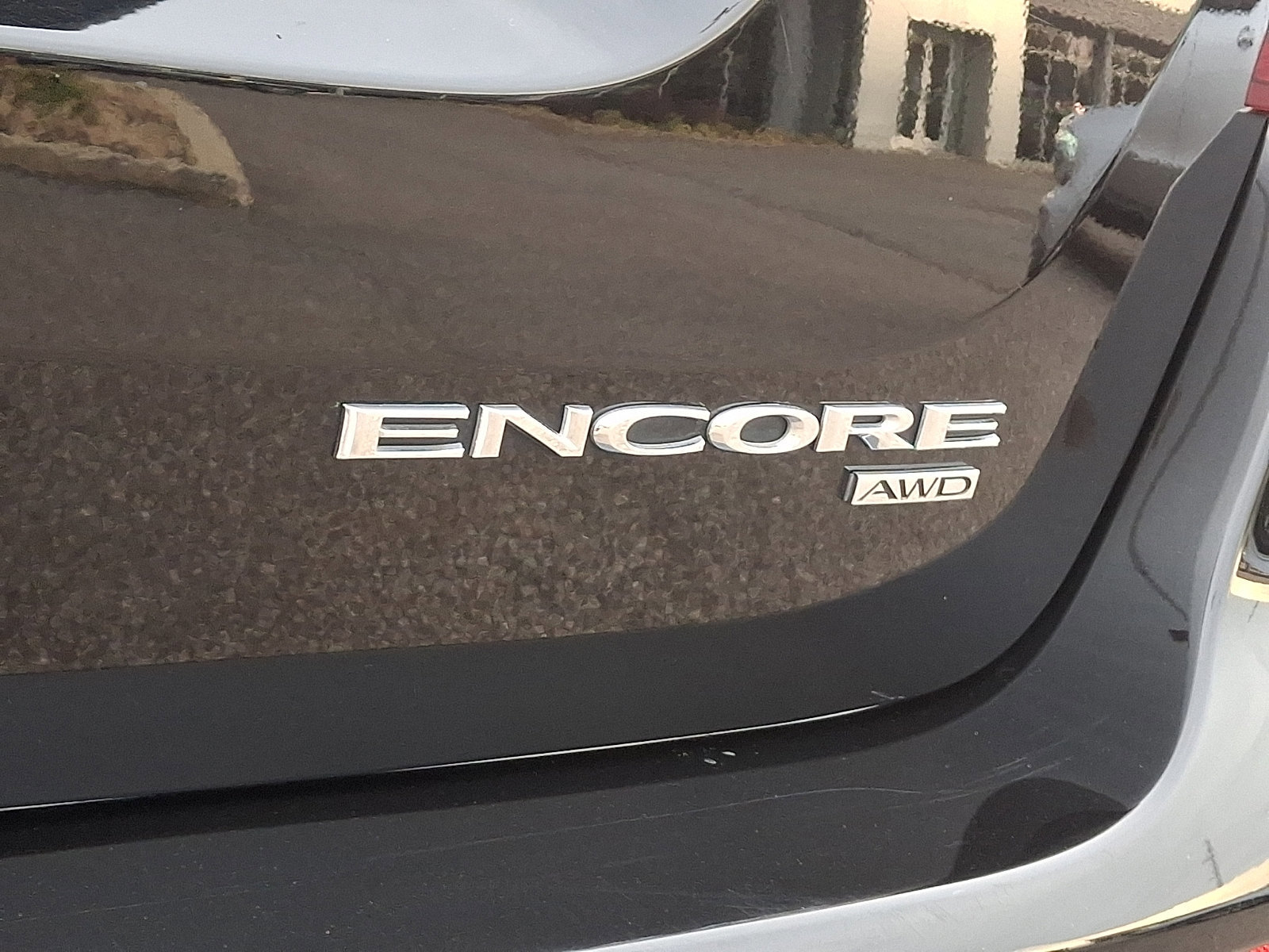 Used 2022 Buick Encore Preferred w/ Safety Package image 31