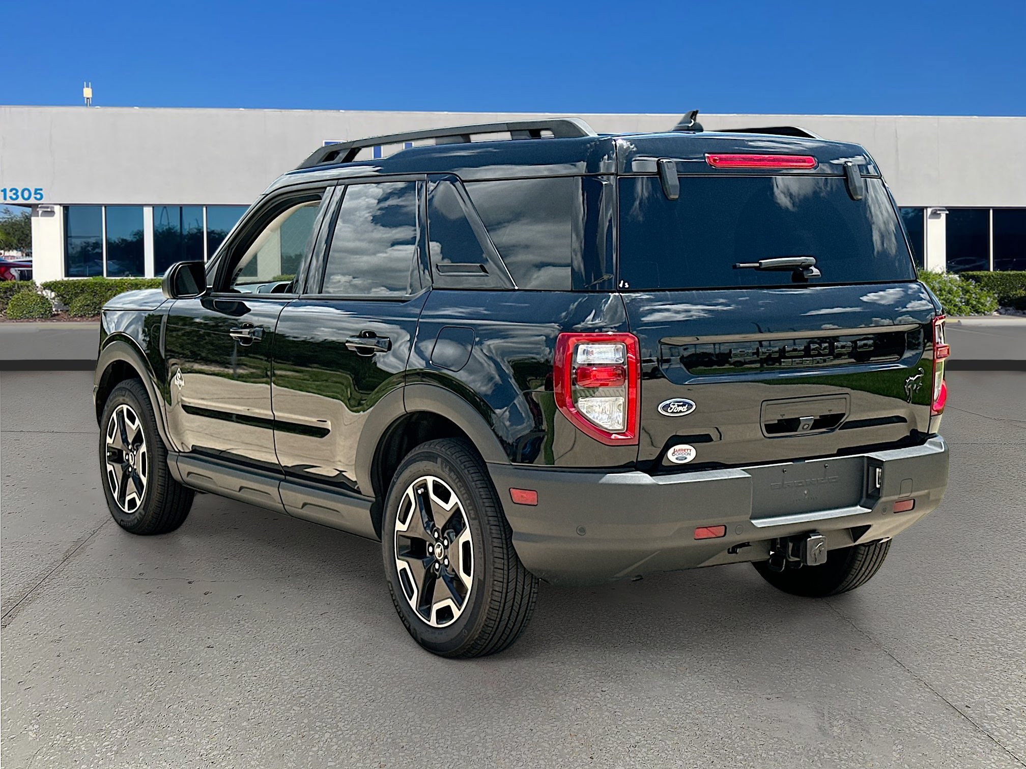Certified 2023 Ford Bronco Sport Outer Banks w/ Tech Package AWD/4WD image 5