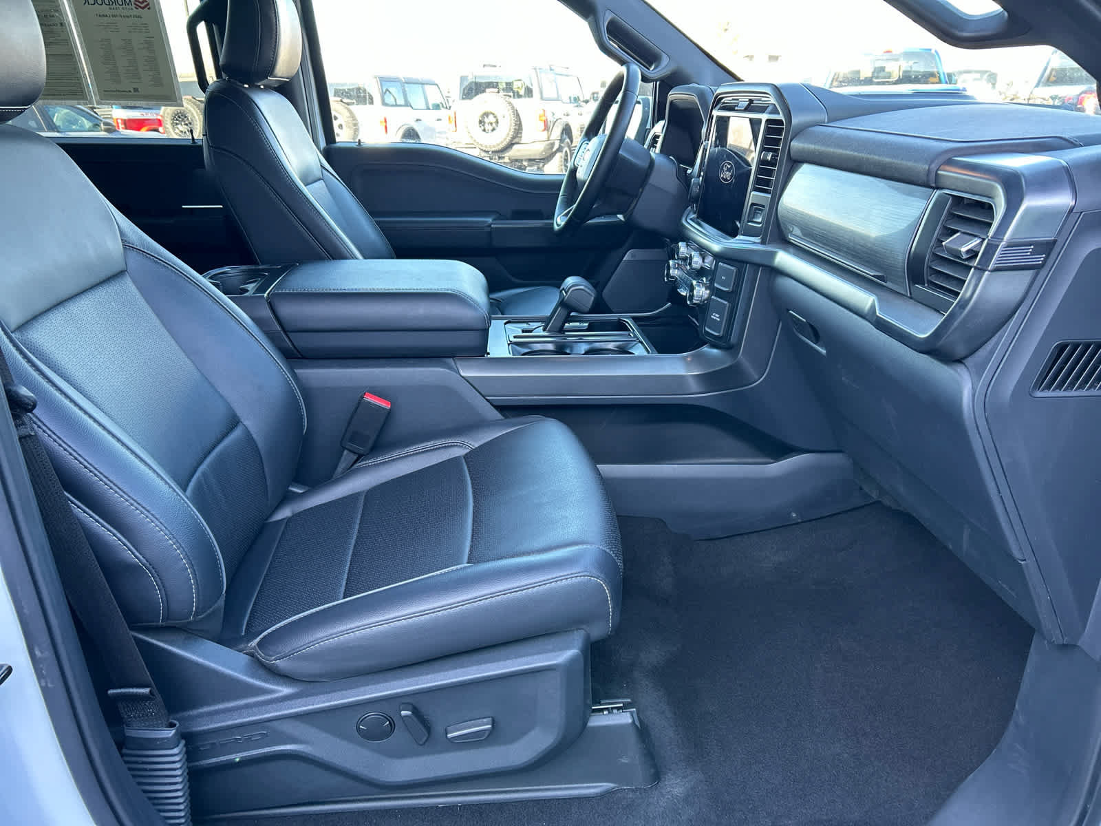 Certified 2025 Ford F150 Lariat AWD/4WD image 18