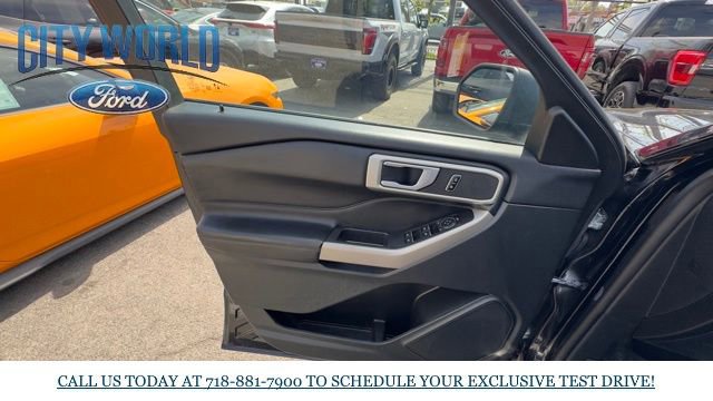 Certified 2023 Ford Explorer XLT w/ Equipment Group 202A image 6