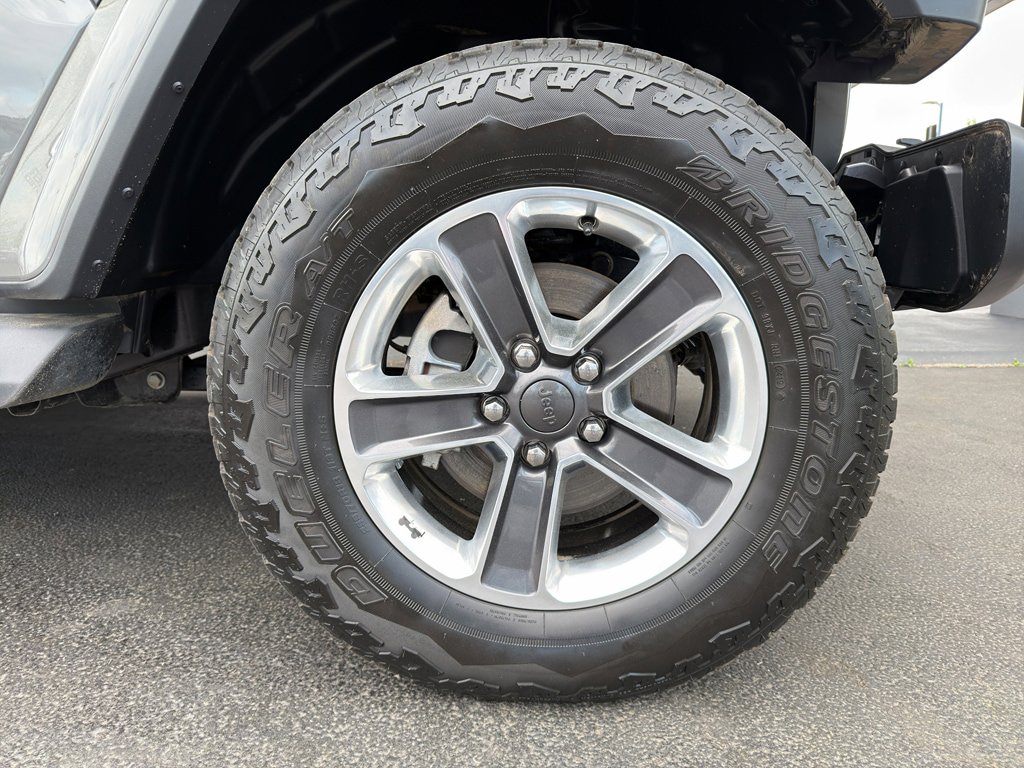 Used 2020 Jeep Wrangler Unlimited Sahara AWD/4WD image 6