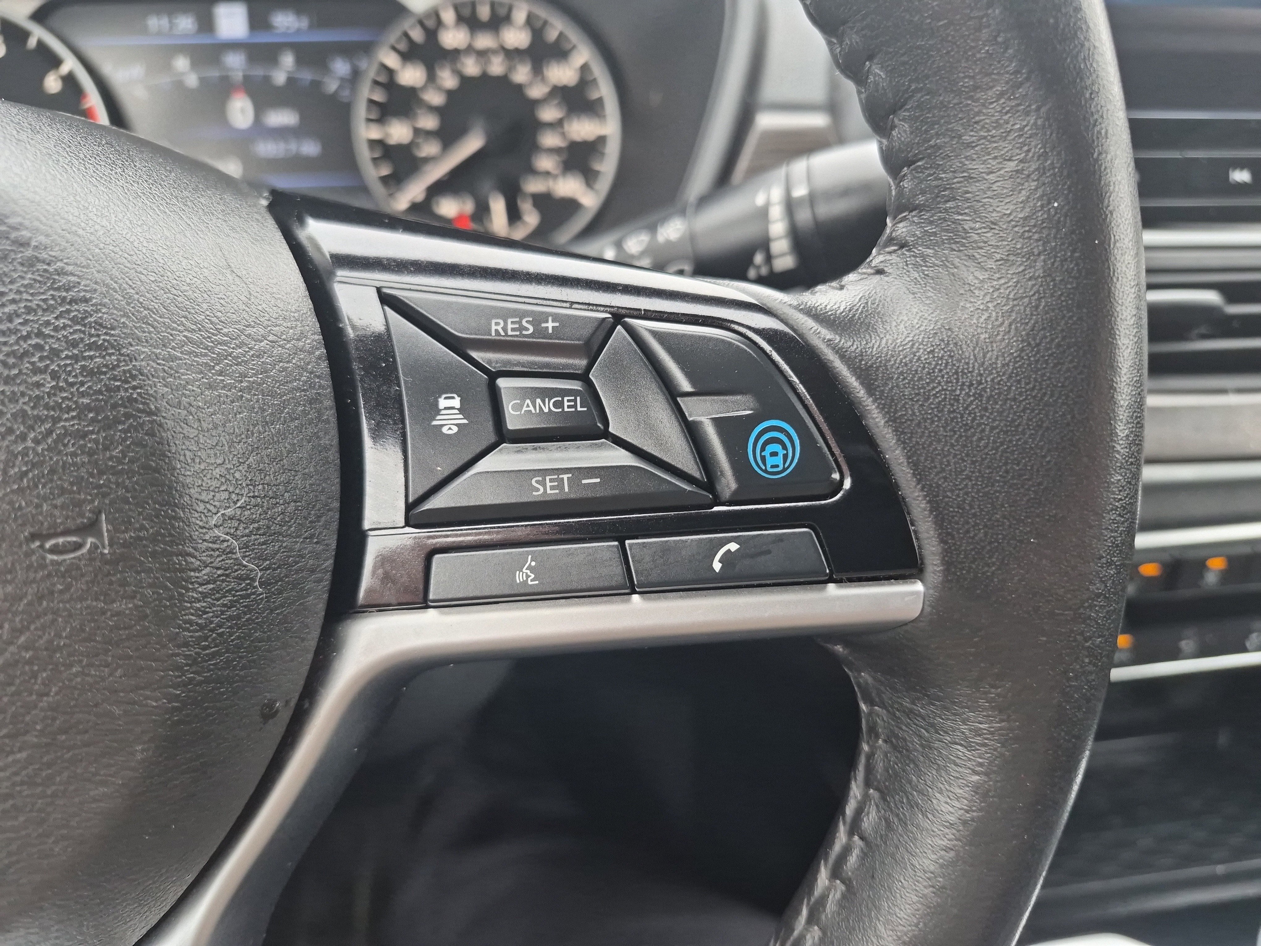 Used 2024 Nissan Altima 2.5 SV w/ SV Premium Package image 25