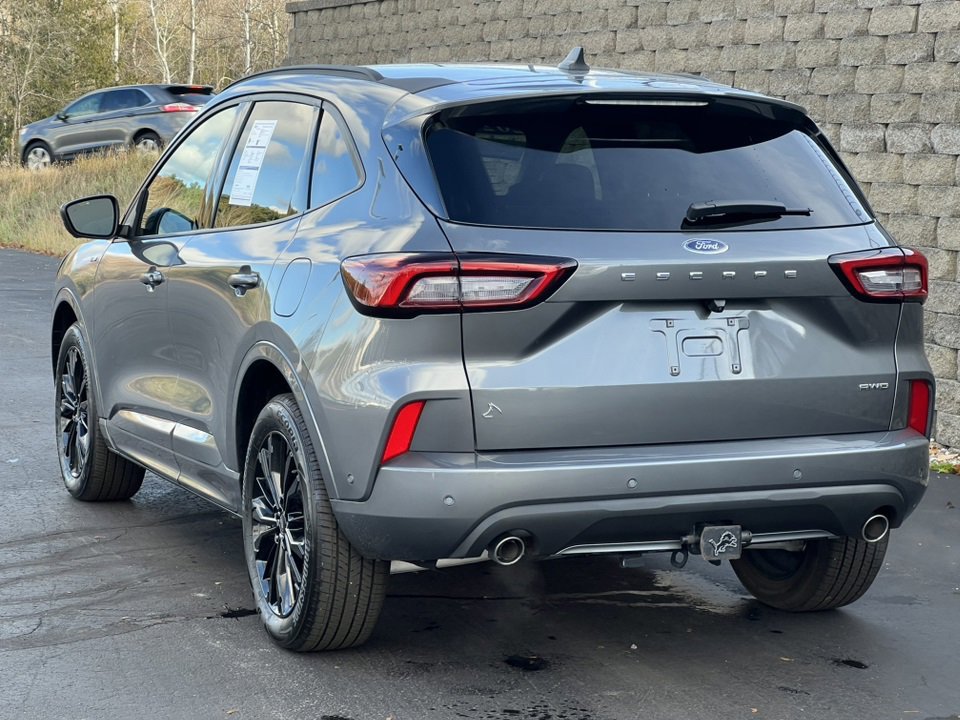 Certified 2023 Ford Escape ST-Line Elite w/ Premium Technology Package image 4