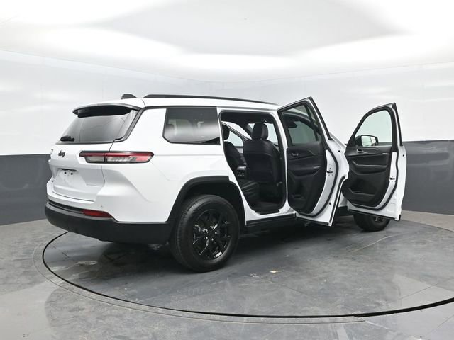 Used 2024 Jeep Grand Cherokee L Laredo AWD/4WD image 28