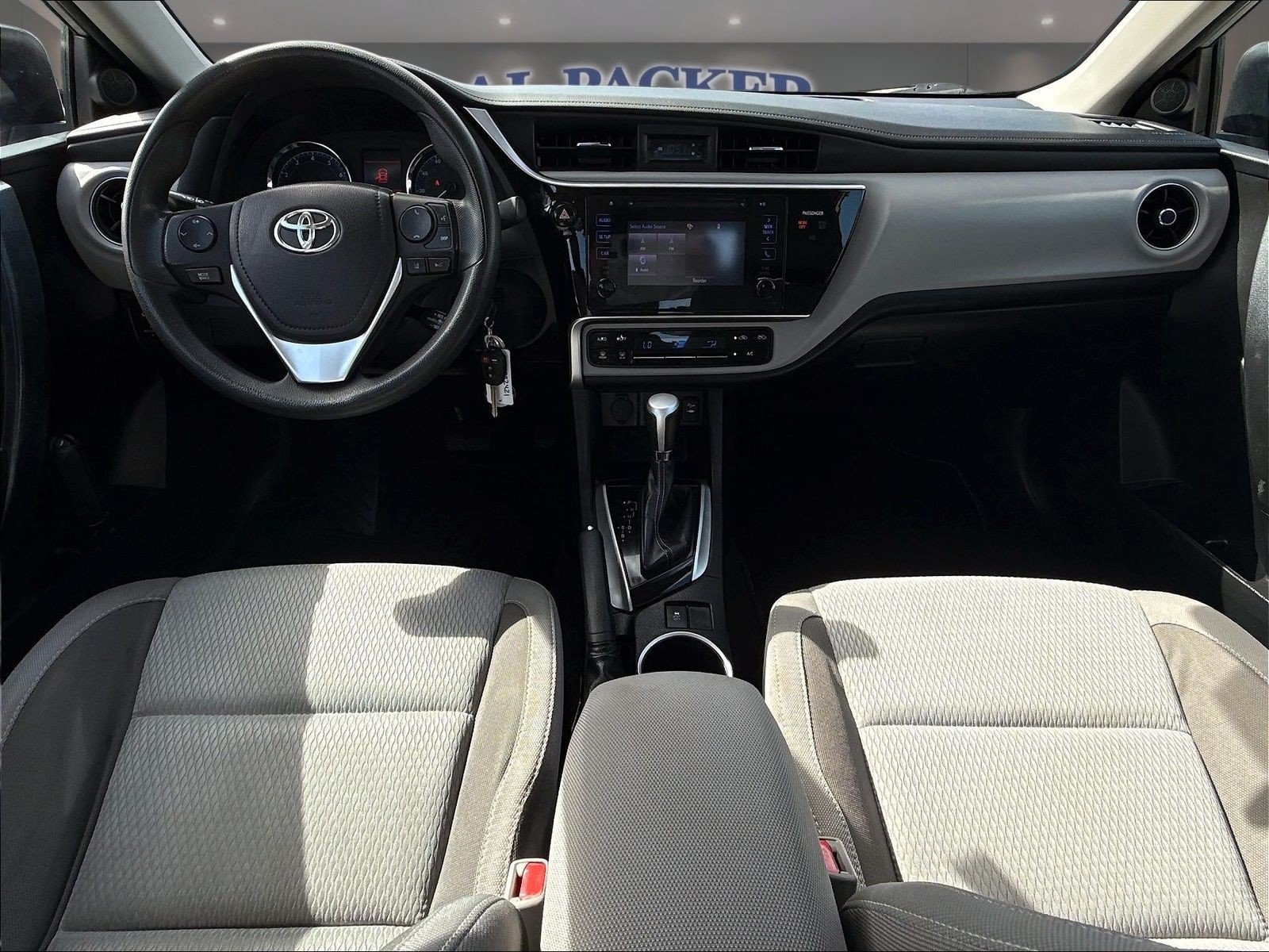 Used 2017 Toyota Corolla LE FWD image 10