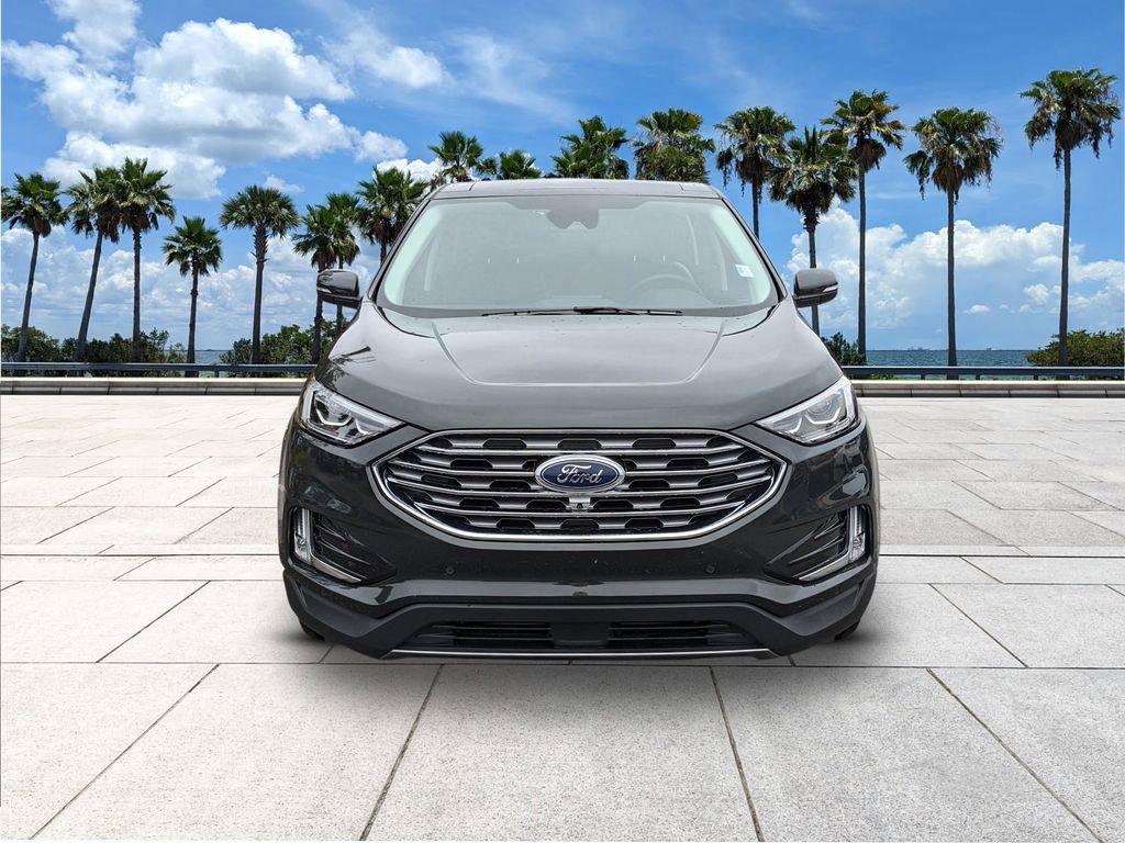 Certified 2022 Ford Edge Titanium w/ Equipment Group 301A image 3