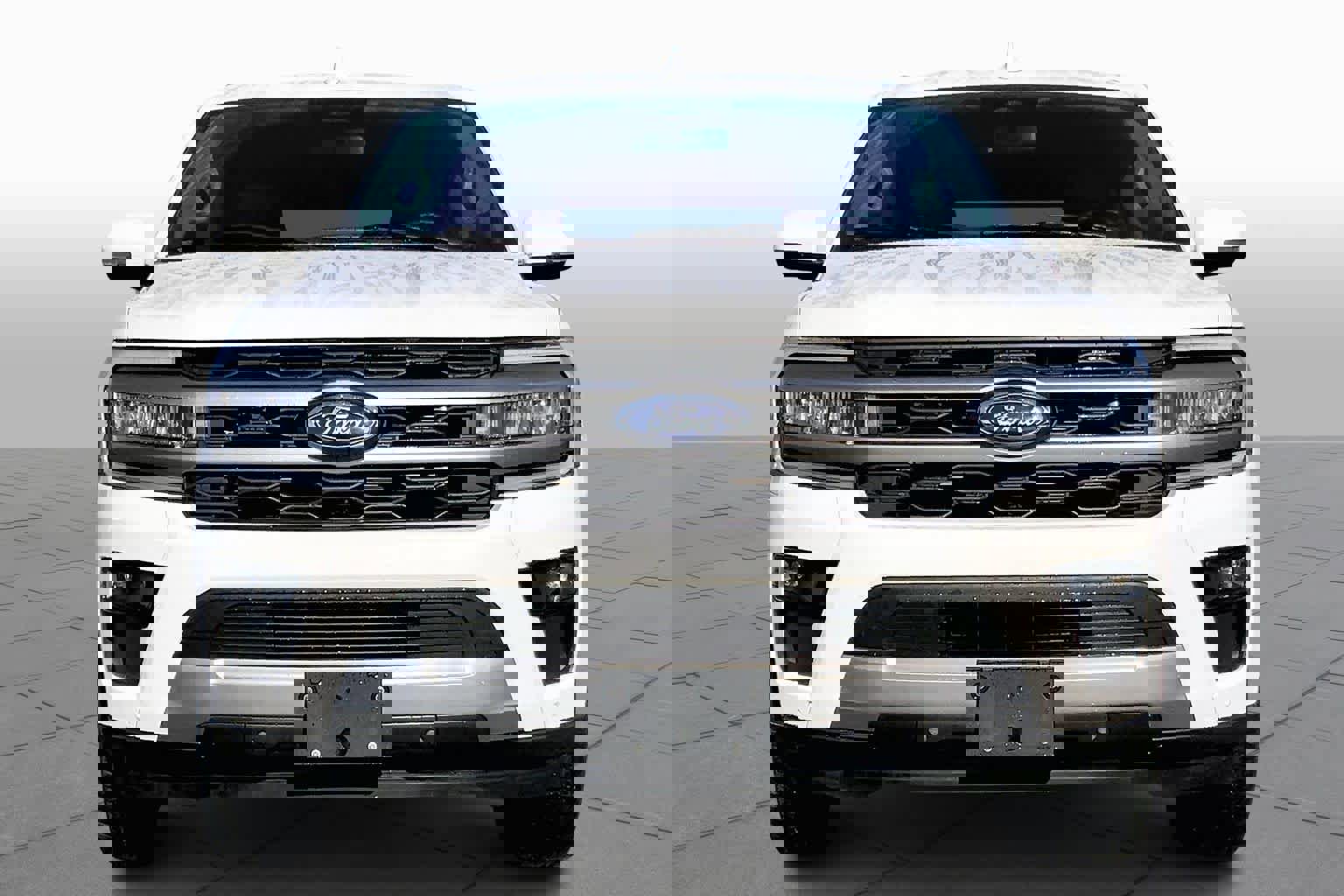 Certified 2023 Ford Expedition Max XLT image 3