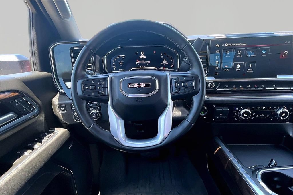 Used 2025 GMC Sierra 3500 SLT w/ SLT Premium Package AWD/4WD image 5