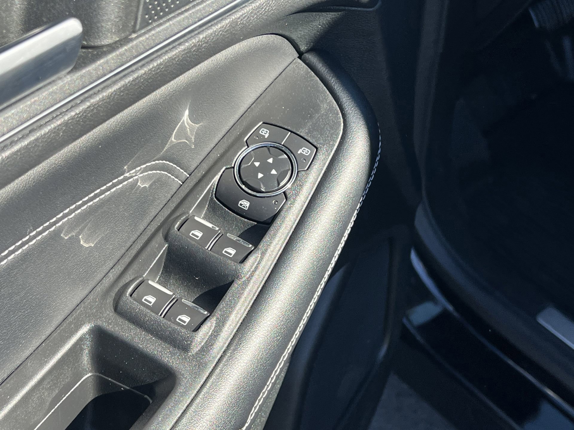 Certified 2022 Ford Edge Titanium w/ Equipment Group 301A image 25