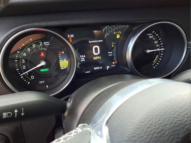Used 2023 Jeep Wrangler Unlimited Sahara AWD/4WD image 23