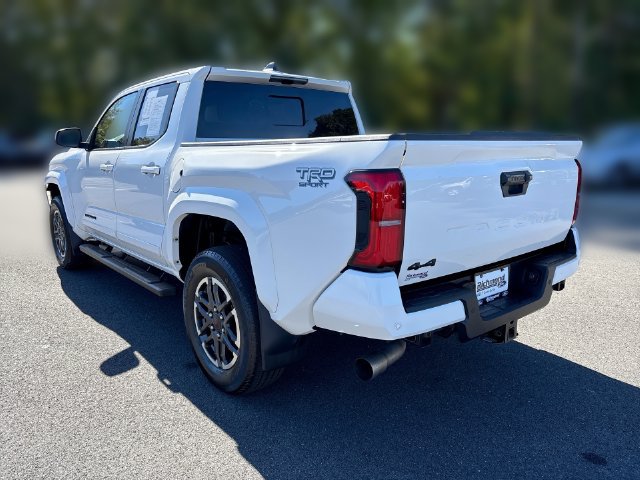 Used 2024 Toyota Tacoma TRD Sport w/ TRD Sport Upgrade Package AWD/4WD image 6