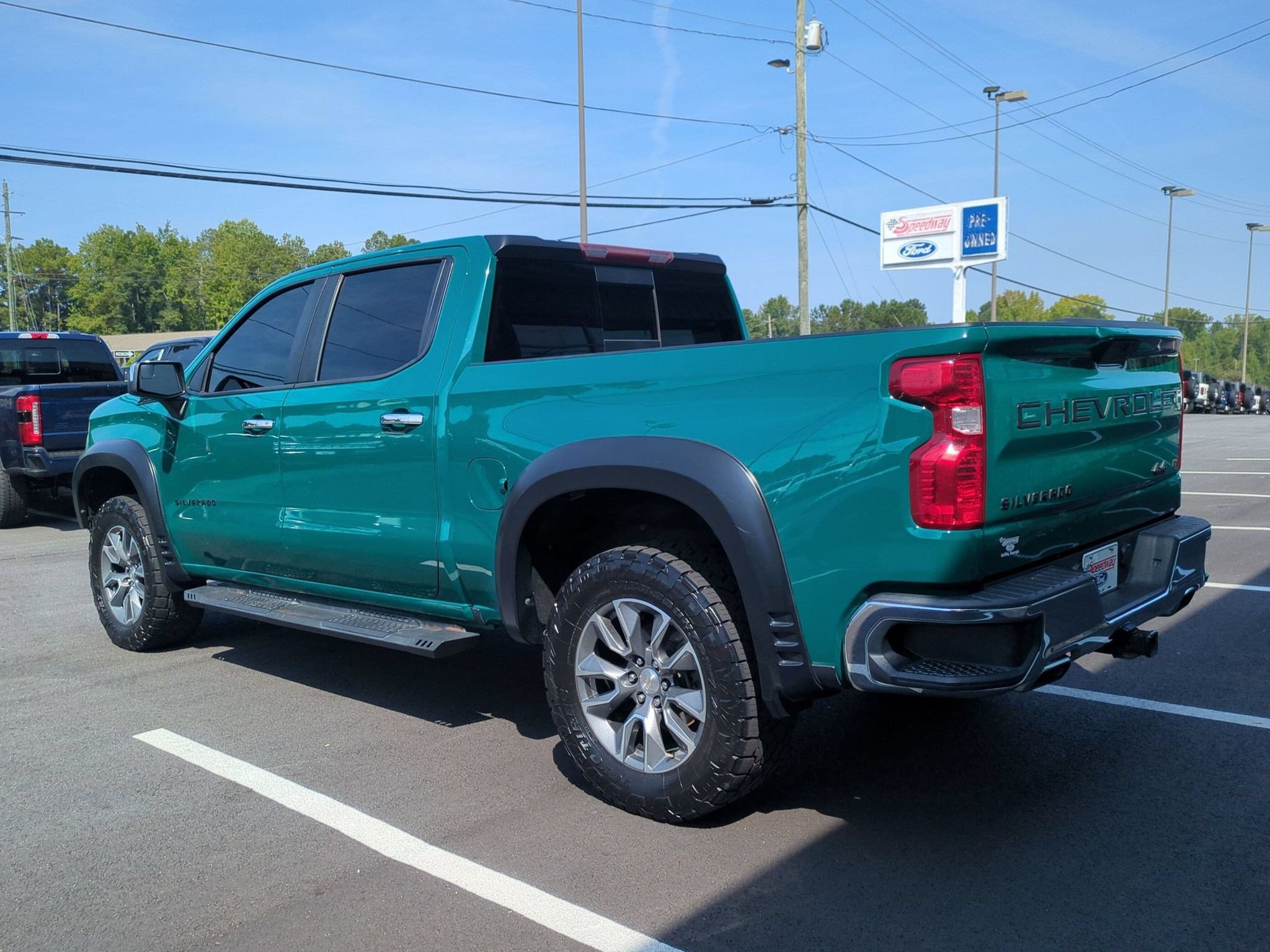 Used 2021 Chevrolet Silverado 1500 LT w/ All Star Edition Plus AWD/4WD image 7