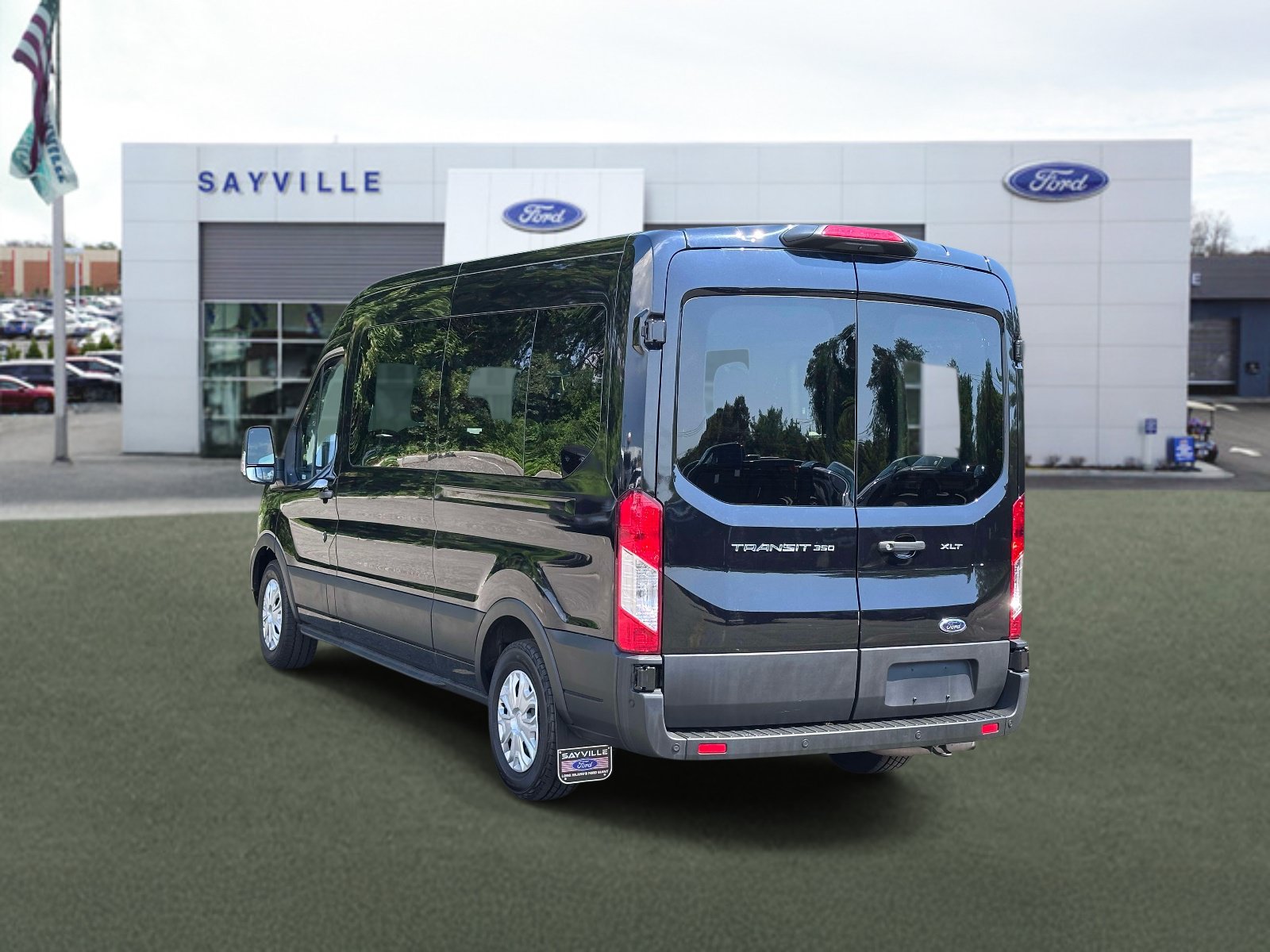 Certified 2025 Ford Transit 350 XLT RWD image 4
