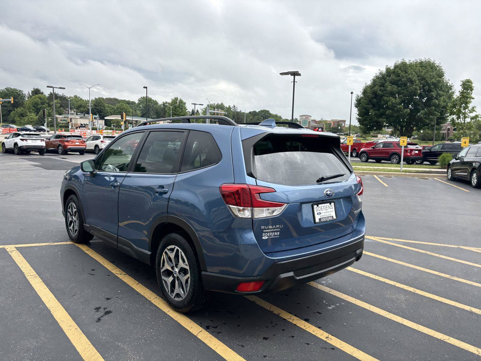 Used 2021 Subaru Forester Premium AWD/4WD image 4