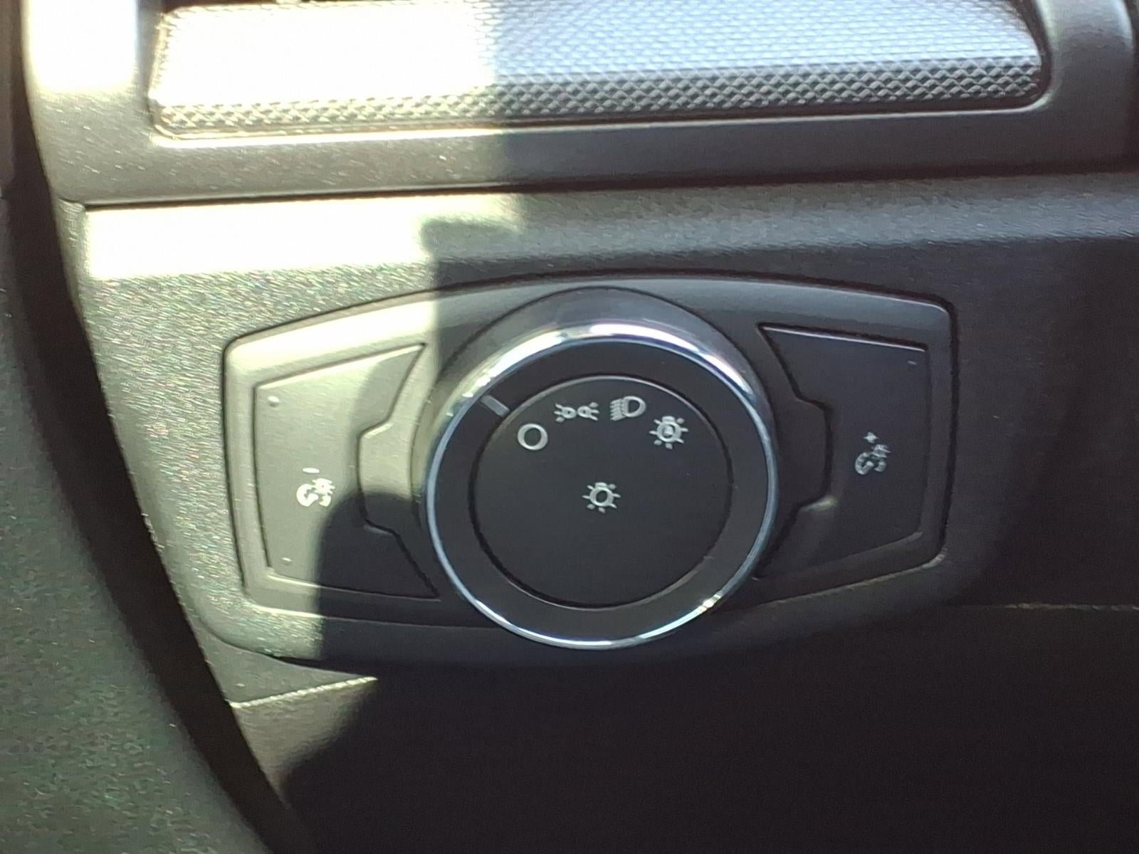 Certified 2020 Ford Fusion SE FWD image 29