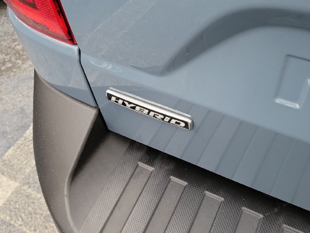 Certified 2024 Ford Maverick XLT w/ XLT Luxury Package FWD image 8