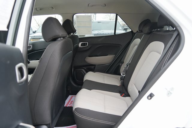 Used 2020 Hyundai Venue SEL image 8