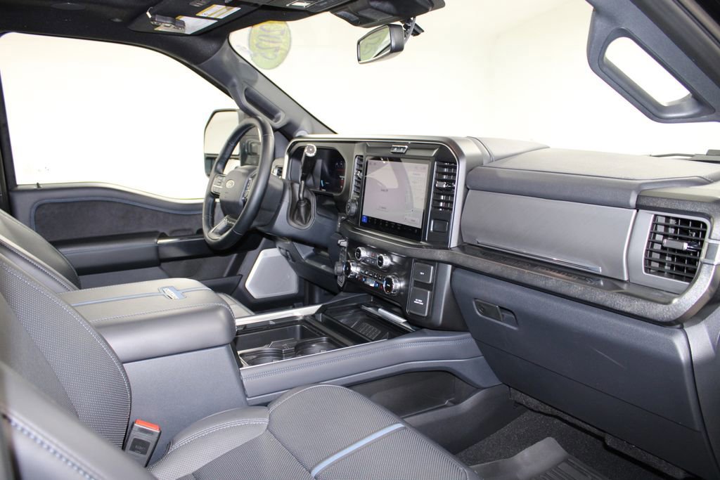 Certified 2025 Ford F350 Platinum image 31