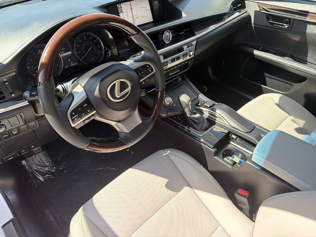 Used 2018 Lexus ES 350 w/ Navigation System Package FWD image 8