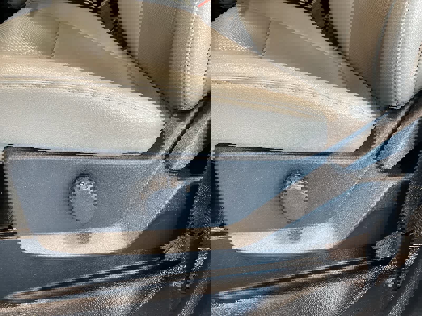 Certified 2022 Ford F350 XL w/ Power Equipment Group image 16