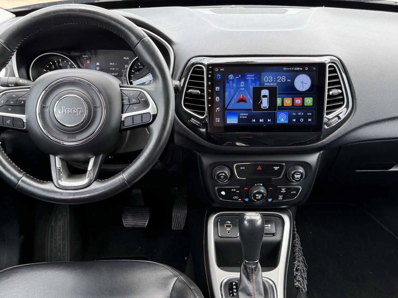 Used 2018 Jeep Compass Latitude w/ Popular Equipment Group FWD image 11