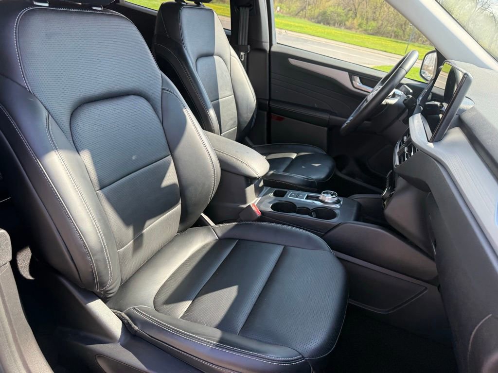 Certified 2023 Ford Escape Platinum image 12