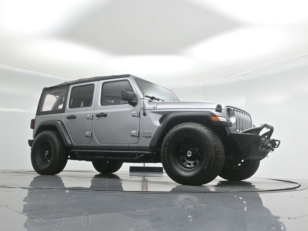 Used 2018 Jeep Wrangler Unlimited Sport image 2