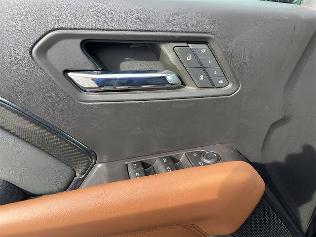 Used 2023 GMC Canyon AT4 w/ AT4 Premium Package image 22