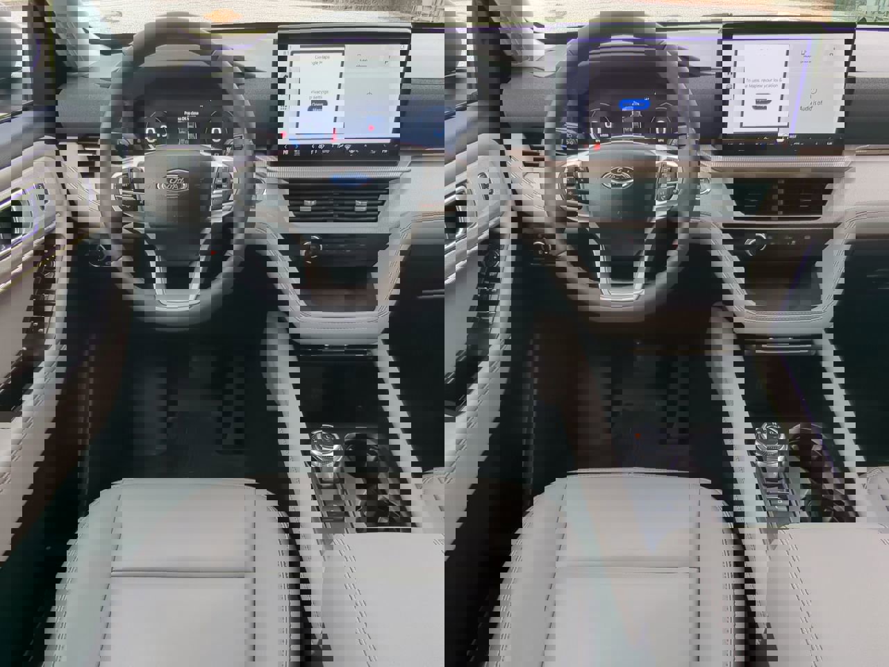 Certified 2025 Ford Explorer Active w/ Active Comfort Package image 14